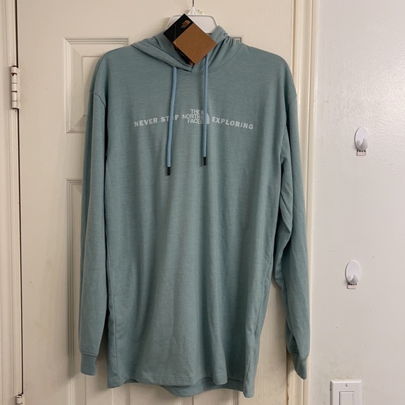 The North Face Men’s Hoodie - Picture 5 of 10